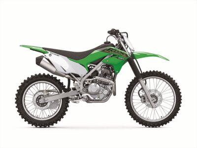 Kawasaki 230cc - Modelo de Anúncio